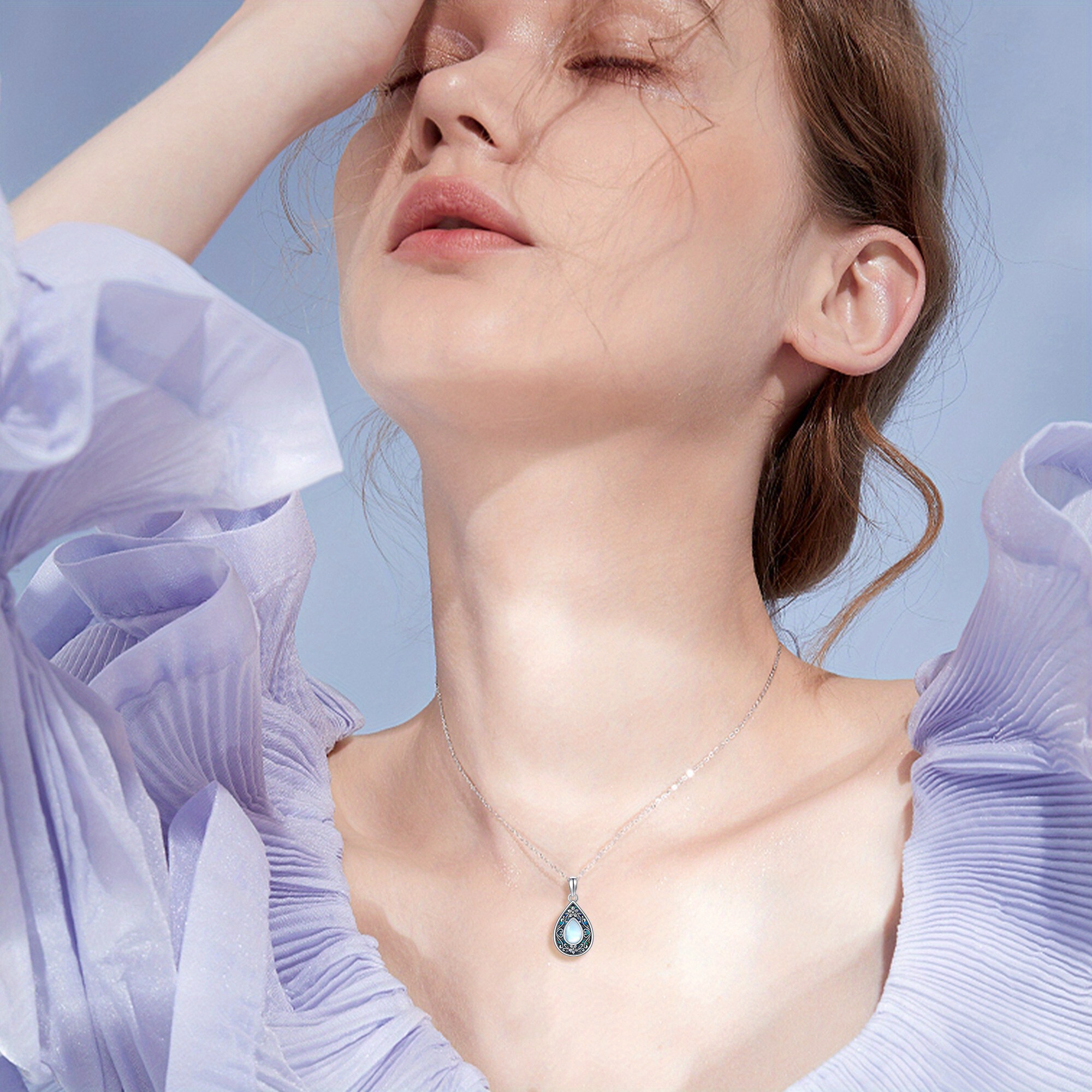 Women's Synthetic Moonstone Flower Pendant Necklace